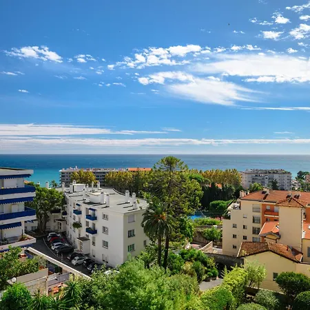 Апартаменти Alexandra Palace, Belle Epoque Menton, Vue Mer, Parking Мантон