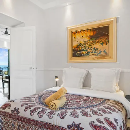 Apartmán Alexandra Palace, Belle Epoque Menton, Vue Mer, Parking *