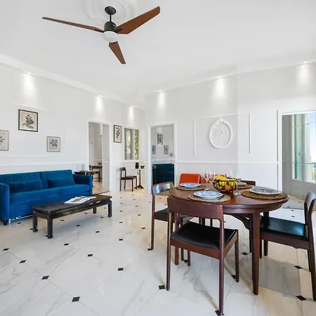 Alexandra Palace, Belle Epoque Menton, Vue Mer, Parking מנטון