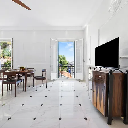 Apartmán Alexandra Palace, Belle Epoque Menton, Vue Mer, Parking Menton