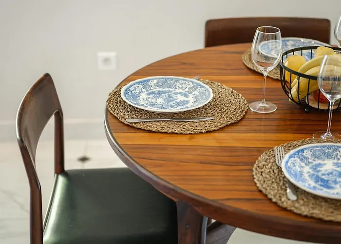 Apartament Alexandra Palace, Belle Epoque Menton, Vue Mer, Parking